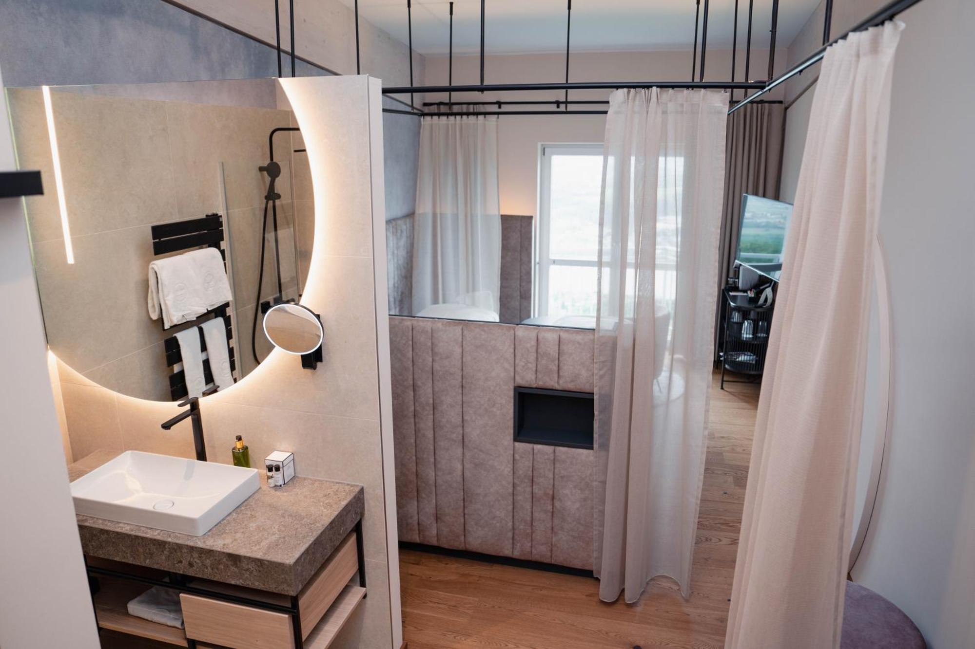 Hotel Schachner Мариа-Таферль Экстерьер фото
